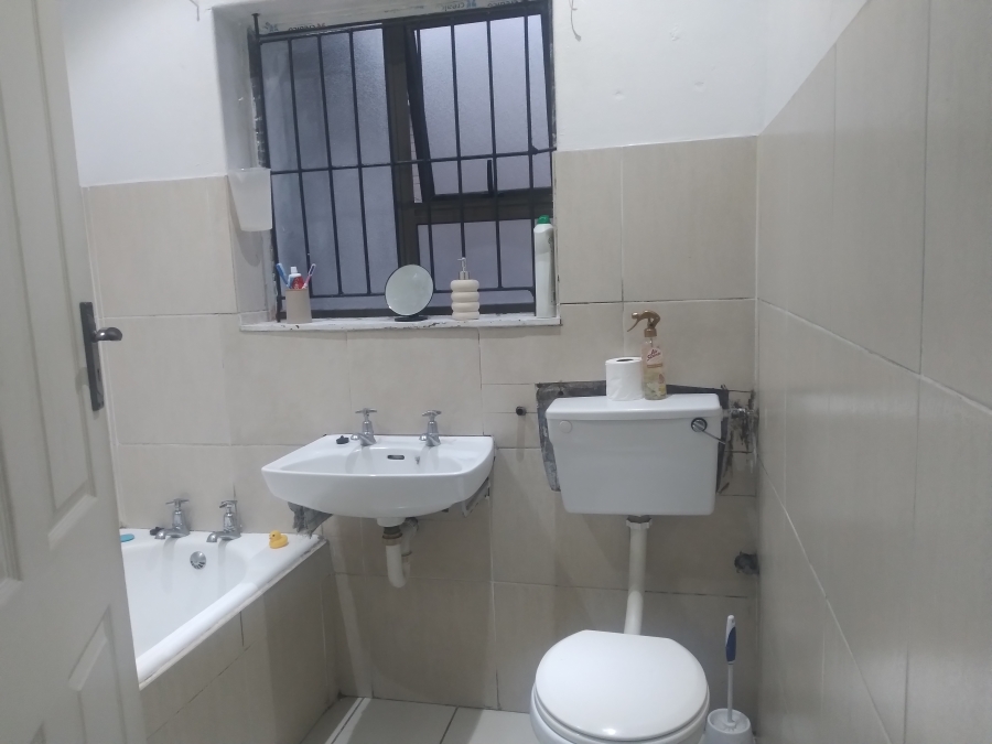 3 Bedroom Property for Sale in Ravensmead Western Cape